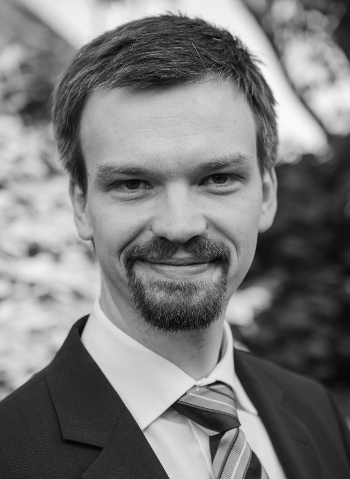 Porträtfoto von Nikolas Gebhard Autor/in bei Herbert von Halem Verlag