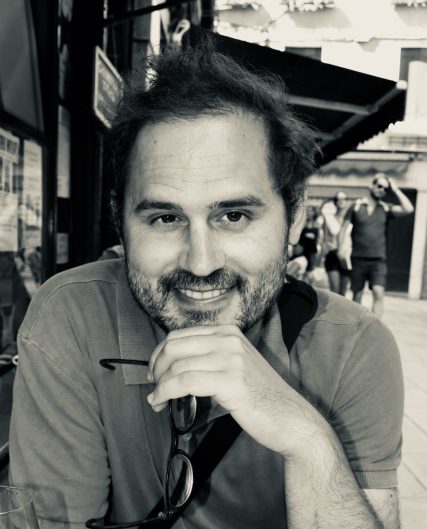 Porträtfoto von Philipp Korom Autor/in bei Herbert von Halem Verlag