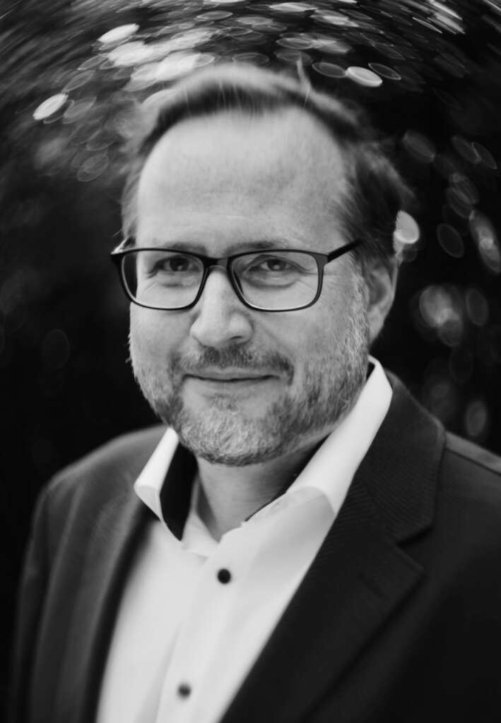 Porträtfoto von Tanjev Schultz Autor/in bei Herbert von Halem Verlag