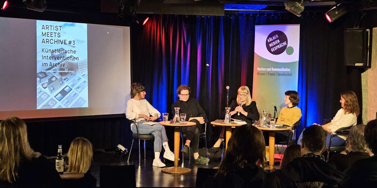 Das Panel der Kölner Mediengespräche zu Artist Meets Archive #3.
